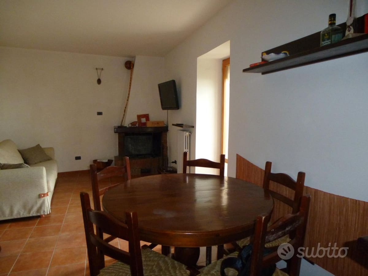 Trilocale con balconate panoramiche — casa vacanze a Roccaraso, Abruzzo — foto 3 di 6